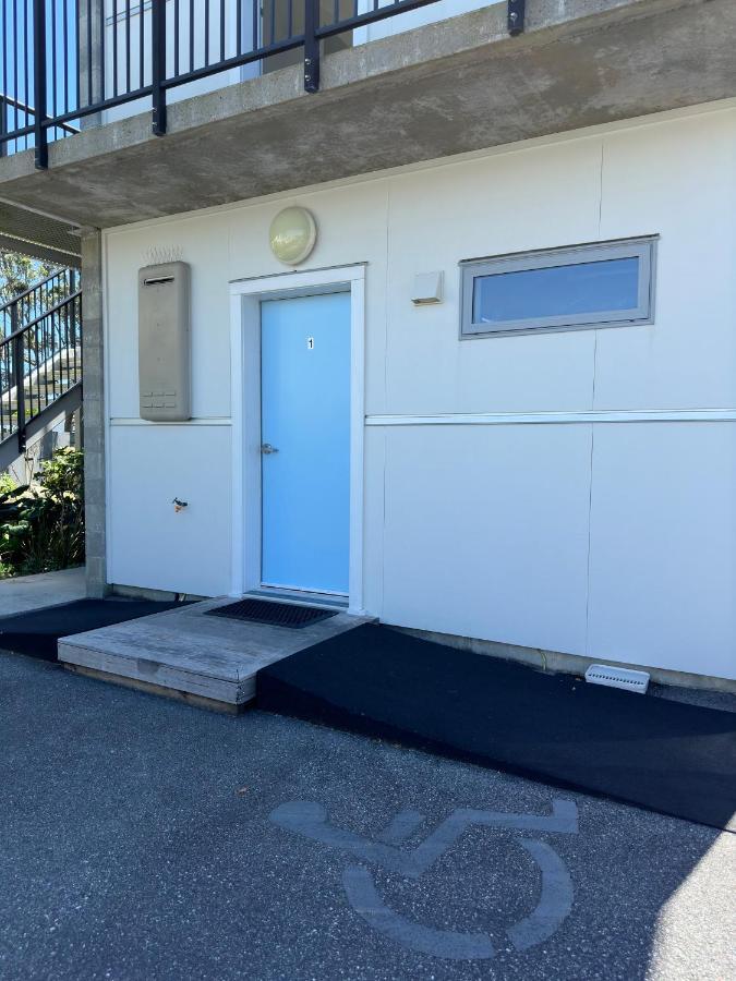Carters By The Sea Motel Carters Beach Exterior photo