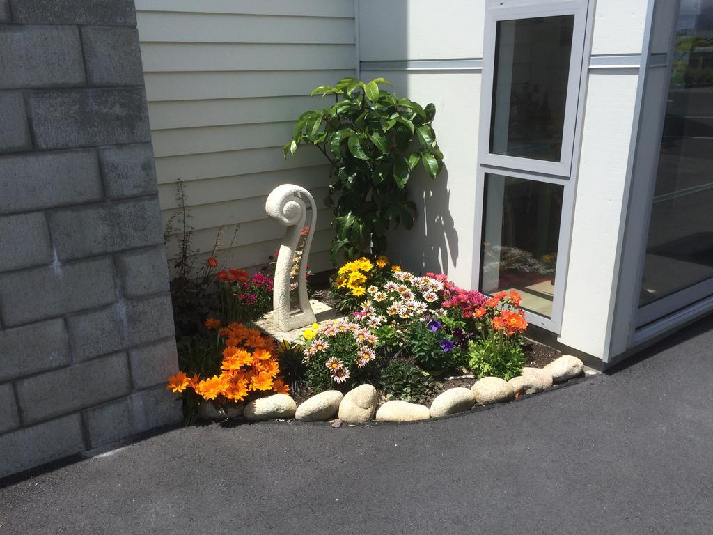 Carters By The Sea Motel Carters Beach Exterior photo